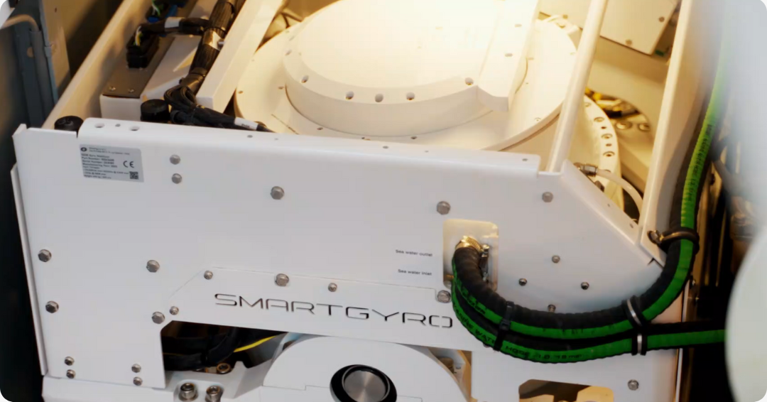 Smartgyro SG20 gyro stabilizer with battery integration (5)