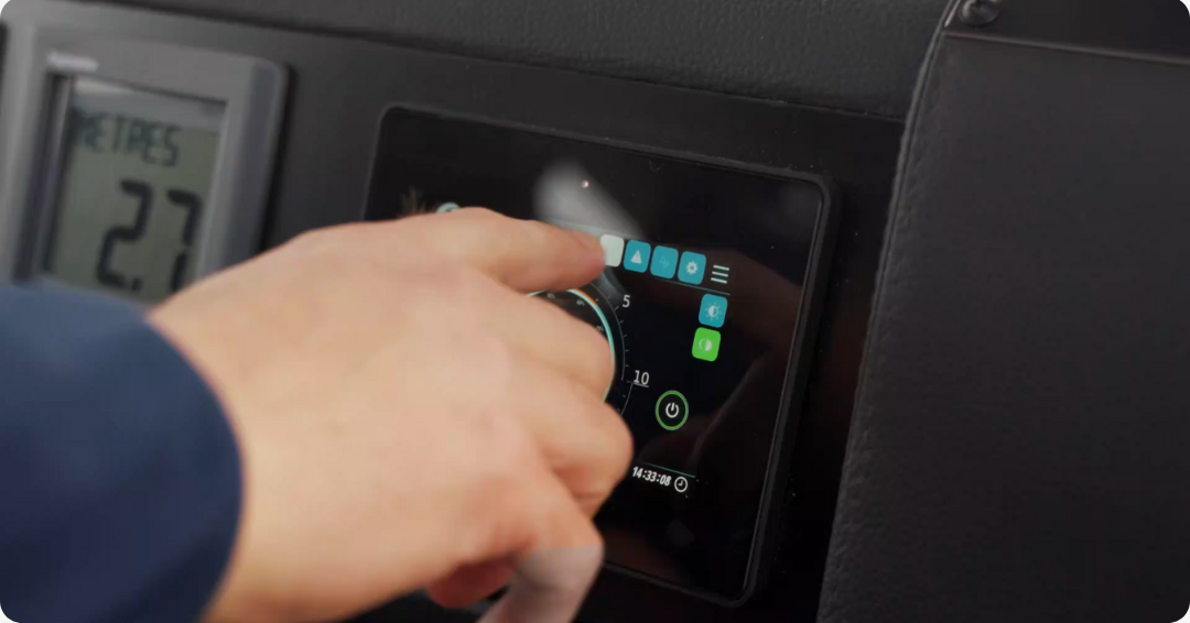 Smartgyro SG20 gyro stabilizer with battery integration (6)